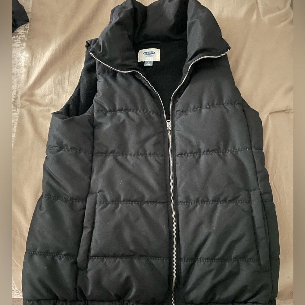 Old Navy Puffer Vest - Perfect Condition